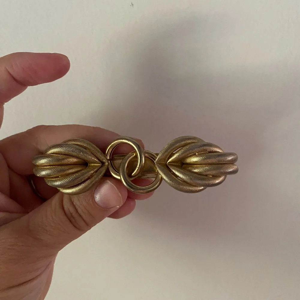 Classic 90s barrette style‎ bow bundle hair accessories